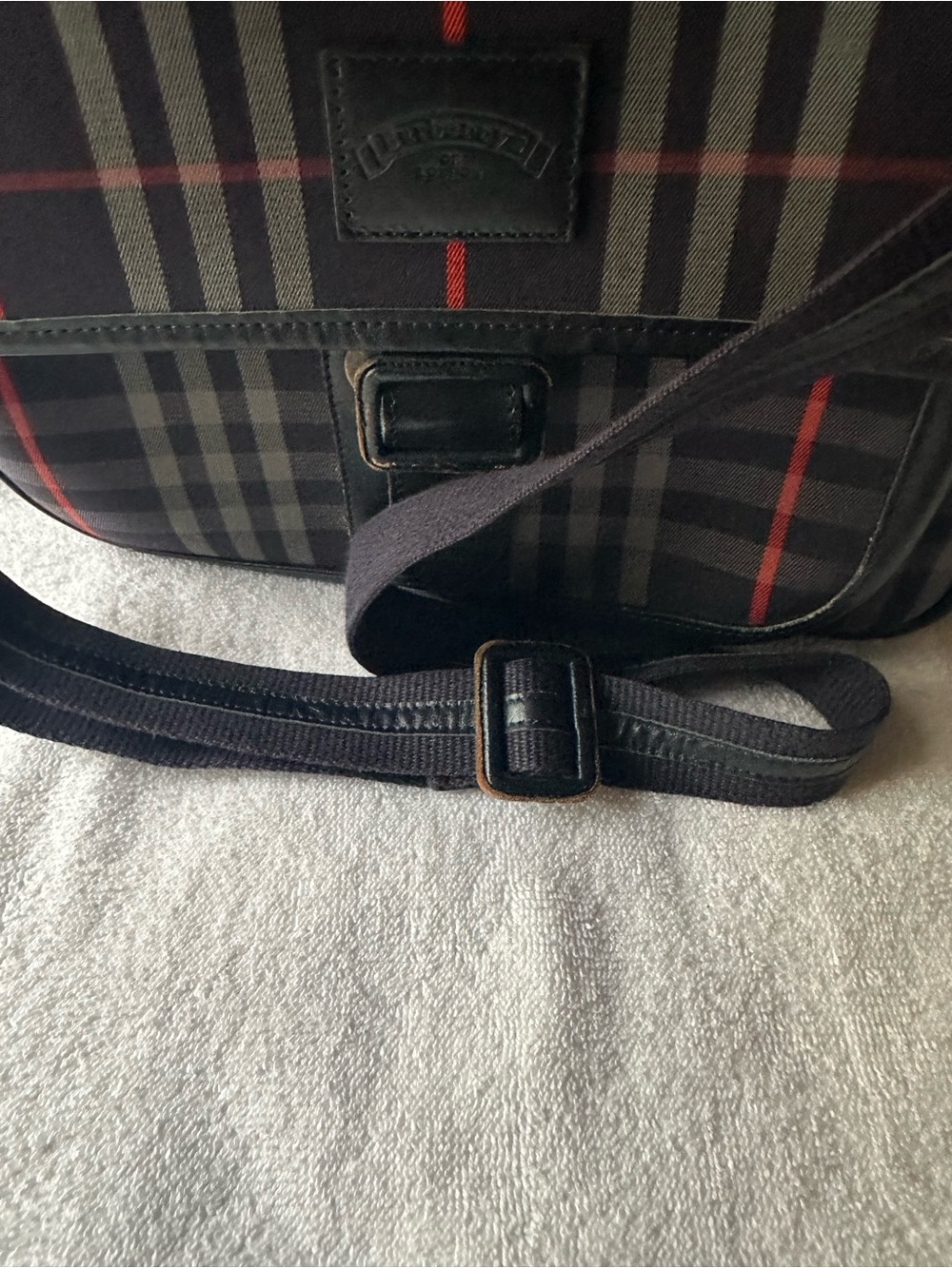 Burberry Nova Check Messenger Crossbody Bag Navy Leather Canvas Laptop Bag - Picture 13 of 13